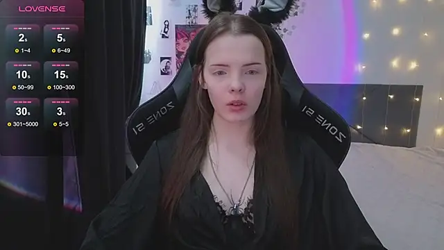 Snapshot of Luna_Navy chatting on February 28, 2026, 6:24 am Luna Navy online show from February 28, 2026, 6:24 am