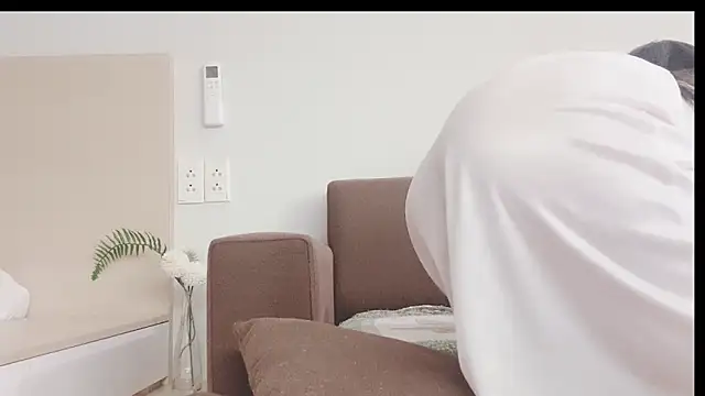 Vessi-babe online show from September 22, 2025, 3:51 pm