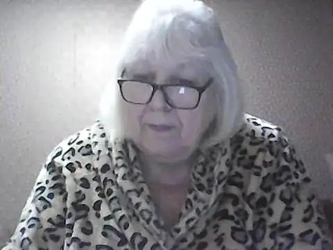 Snapshot of Alexia64231 chatting on February 6, 2026, 1:23 am Alexia64231 online show from February 6, 2026, 1:23 am
