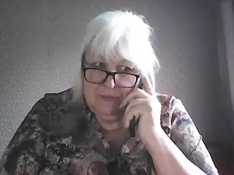 Snapshot of Alexia64231 chatting on February 6, 2026, 1:40 pm Alexia64231 online show from February 6, 2026, 1:40 pm