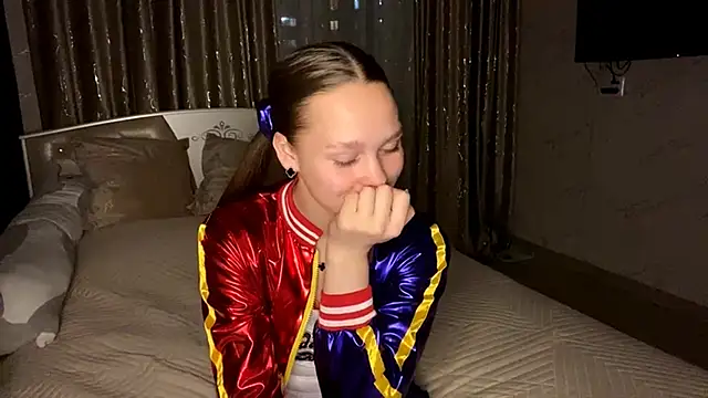 SoSweetGirl online show from November 1, 2025, 12:10 pm