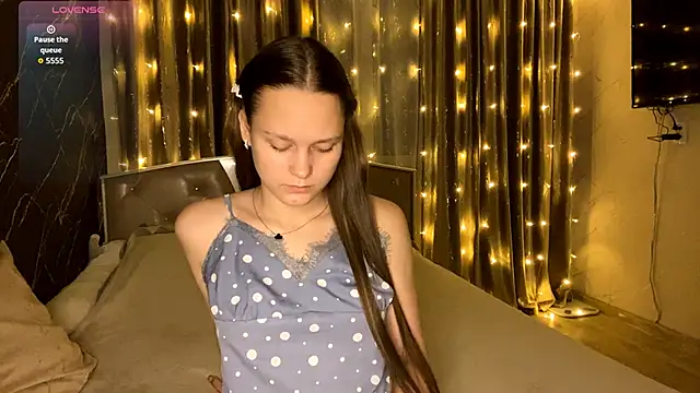 SoSweetGirl online show from December 4, 2025, 7:13 pm