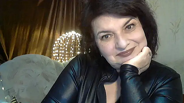 Snapshot of LedyNika chatting on January 18, 2026, 6:22 pm LedyNika online show from January 18, 2026, 6:22 pm