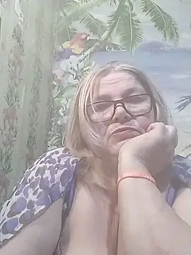Snapshot of MargaritaSweet51 chatting on March 4, 2026, 6:15 pm MargaritaSweet51 online show from March 4, 2026, 6:15 pm