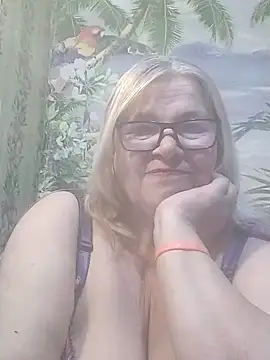 Snapshot of MargaritaSweet51 chatting on March 28, 2026, 3:57 pm MargaritaSweet51 online show from March 28, 2026, 3:57 pm