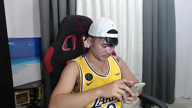 Snapshot of hot_emman chatting on September 18, 2025, 8:28 am hot emman online show from September 18, 2025, 8:28 am