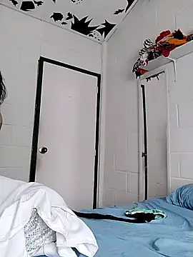 oxxy jean online show from February 25, 2026, 1:00 pm