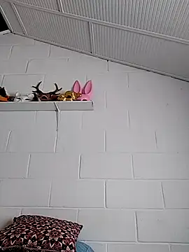 oxxy jean online show from February 28, 2026, 1:00 pm