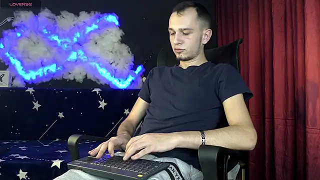 AxelMassimo online show from November 29, 2025, 3:50 am