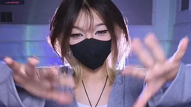      Panda      online show from May 27, 2026, 2:52 am