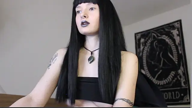midnightsiren777 online show from May 12, 2026, 9:10 pm
