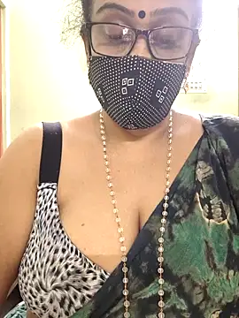 sweet-lotus online show from November 7, 2025, 9:03 am