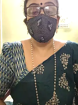 sweet-lotus online show from September 30, 2025, 7:36 am