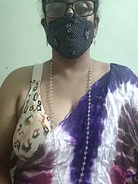 sweet-lotus online show from November 3, 2025, 9:24 am