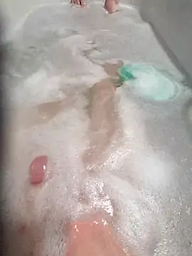 Snapshot of Bigone33333 chatting on March 1, 2026, 7:14 pm Bigone33333 online show from March 1, 2026, 7:14 pm