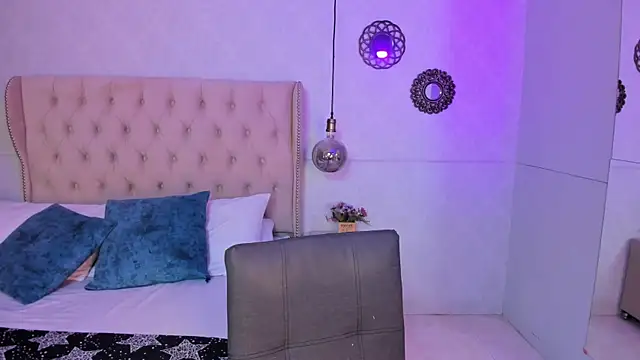 Snapshot of Tatihornyy chatting on September 20, 2025, 11:04 am Tatihornyy online show from September 20, 2025, 11:04 am