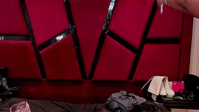 AlliceJelany online show from November 29, 2025, 7:25 pm