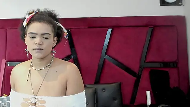 AlliceJelany online show from October 2, 2025, 7:28 pm