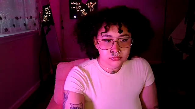 belle honey online show from November 4, 2025, 10:13 pm