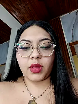Snapshot of RachelCute1 chatting on October 5, 2025, 4:25 am RachelCute1 online show from October 5, 2025, 4:25 am