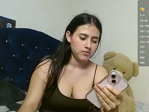 vikysexy283 online show from November 7, 2025, 6:51 am