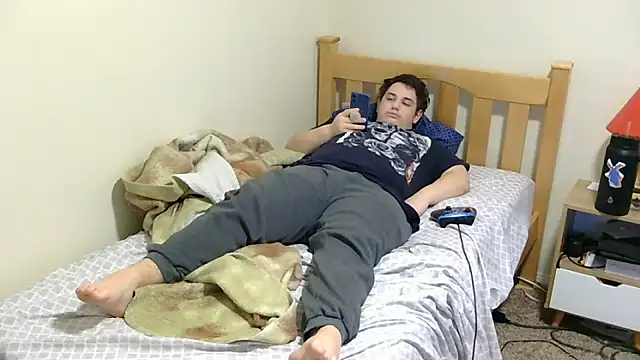 Snapshot of Breyyyyyyyy chatting on November 3, 2025, 10:46 pm Breyyyyyyyy online show from November 3, 2025, 10:46 pm