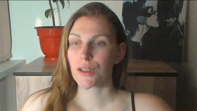 JuliaMuuun online show from March 20, 2026, 8:32 pm