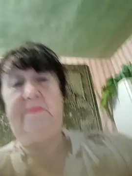 Snapshot of CrystalLime6411 chatting on October 10, 2025, 1:34 pm CrystalLime6411 online show from October 10, 2025, 1:34 pm