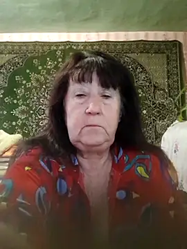 Snapshot of CrystalLime6411 chatting on November 13, 2025, 8:40 am CrystalLime6411 online show from November 13, 2025, 8:40 am