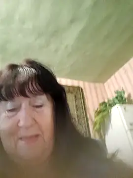 Snapshot of CrystalLime6411 chatting on October 8, 2025, 5:09 am CrystalLime6411 online show from October 8, 2025, 5:09 am