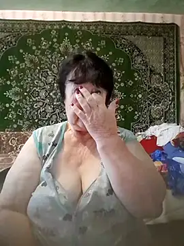 Snapshot of CrystalLime6411 chatting on September 24, 2025, 5:47 am CrystalLime6411 online show from September 24, 2025, 5:47 am