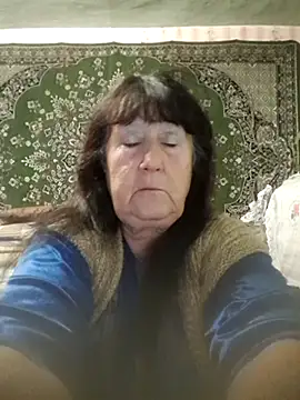 Snapshot of CrystalLime6411 chatting on November 5, 2025, 6:44 pm CrystalLime6411 online show from November 5, 2025, 6:44 pm