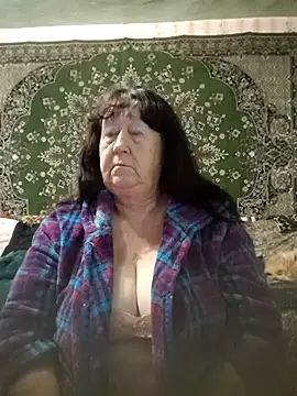 Snapshot of CrystalLime6411 chatting on November 25, 2025, 6:03 am CrystalLime6411 online show from November 25, 2025, 6:03 am