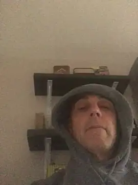 Snapshot of Andremann69 chatting on February 19, 2026, 10:45 am Andremann69 online show from February 19, 2026, 10:45 am