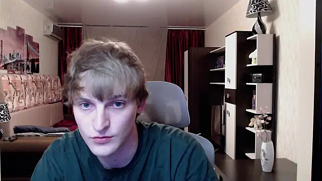 Playersuperstar online show from September 14, 2025, 8:42 pm