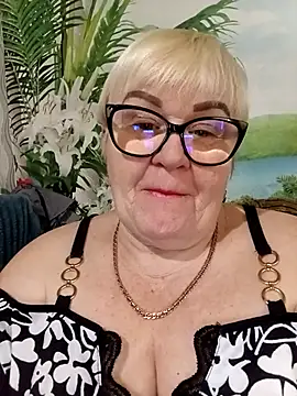 VioletSweet5566 online show from February 14, 2026, 7:30 am