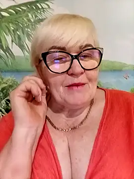 VioletSweet5566 online show from April 3, 2026, 1:39 pm