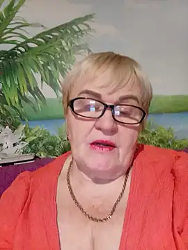 VioletSweet5566 online show from November 11, 2025, 8:36 pm