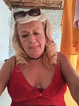 Belladama61 online show from June 7, 2026, 10:42 am