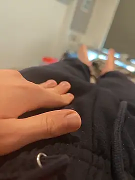 Snapshot of ASL70 chatting on October 5, 2025, 9:00 am ASL70 online show from October 5, 2025, 9:00 am