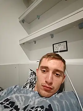 Snapshot of ASL70 chatting on September 26, 2025, 11:33 pm ASL70 online show from September 26, 2025, 11:33 pm