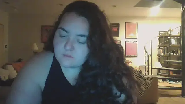 Snapshot of RoseNherThorns chatting on November 25, 2025, 2:45 am RoseNherThorns online show from November 25, 2025, 2:45 am