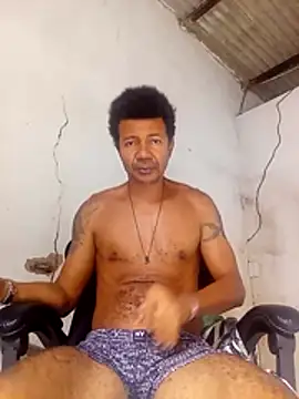 Snapshot of moreno25centimetro chatting on February 18, 2026, 1:40 pm moreno25centimetro online show from February 18, 2026, 1:40 pm