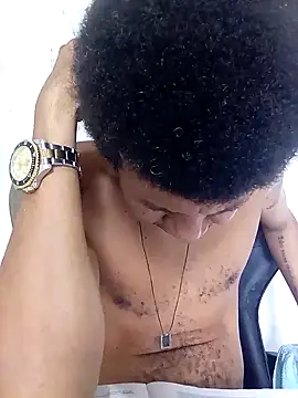 Snapshot of moreno25centimetro chatting on March 2, 2026, 12:23 pm moreno25centimetro online show from March 2, 2026, 12:23 pm