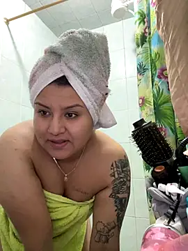 naomy26 online show from November 2, 2025, 2:27 am