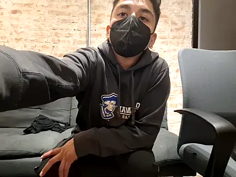 Snapshot of Molly_Erik chatting on October 5, 2025, 5:31 am Molly Erik online show from October 5, 2025, 5:31 am