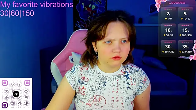 Nina Lunaa online show from October 8, 2025, 1:29 am