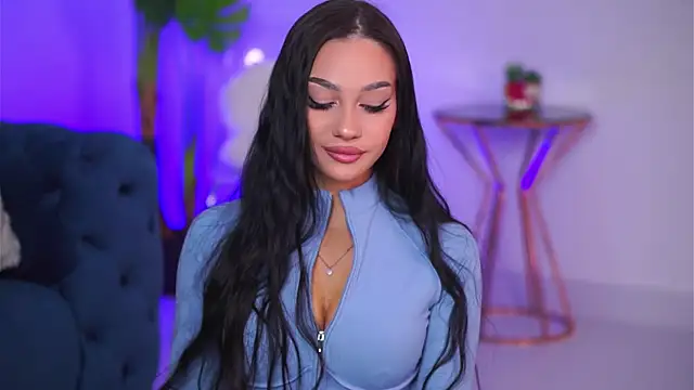 NinaSolenne online show from January 9, 2026, 7:54 pm