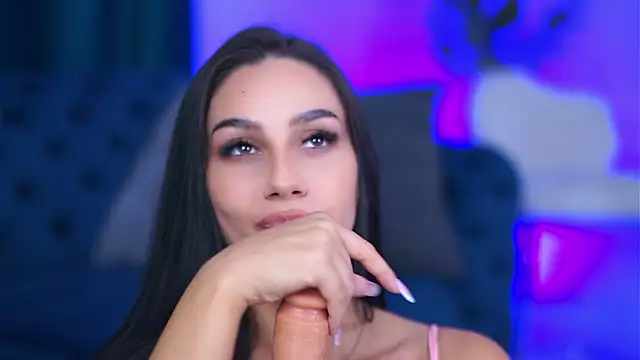 NinaSolenne online show from February 13, 2026, 11:49 pm