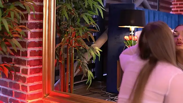 MillaSerene online show from December 5, 2025, 7:18 am